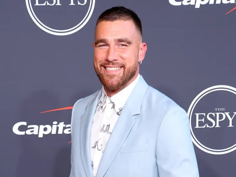 travis kelce body